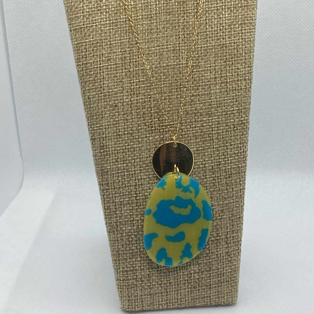 ⭐ 3/$15 ⭐ 
Leopard Cheetah Acrylic Pendant Gold Chain Necklace ¤ Yellow & Blue